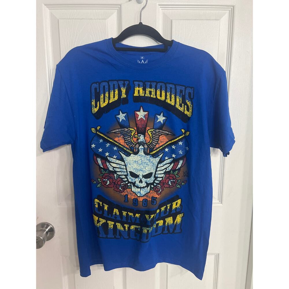New WWE medium tshirt of Cody Rhodes. Claim your kingdom the American nightmare.